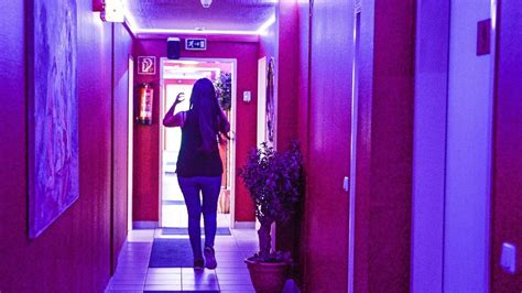 hure oberhausen|Wie Prostituierte an der Flaßhofstraße in Oberhausen mit Sex.